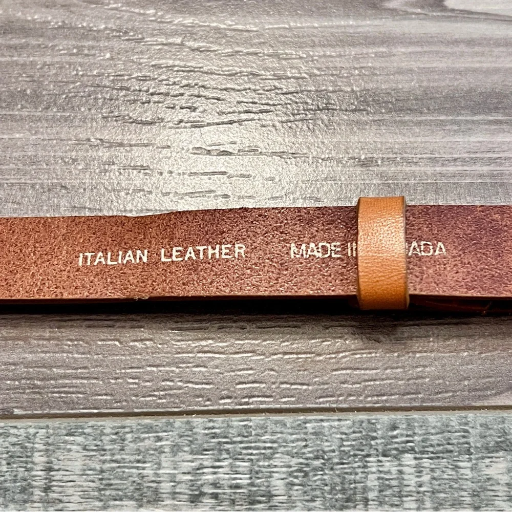 Chicos Italian Leather Brass Tone Waist Belt Size S/M Adjustable Hook Gemstones